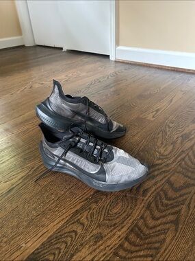 Men's Zoom Gravity Running Shoes